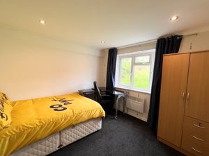 Photo 16- click for photo gallery